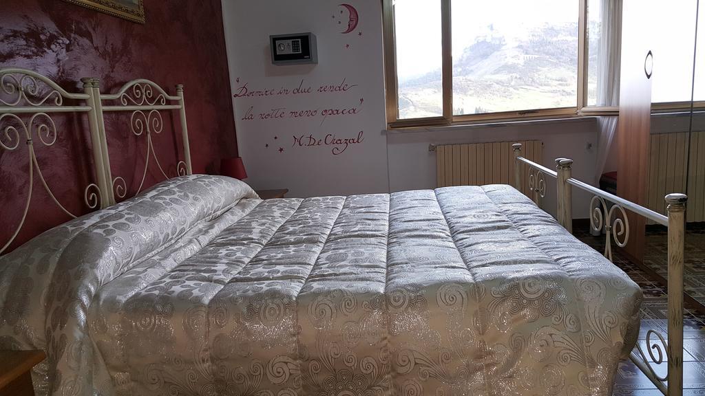 B&B Da Pietro Calascibetta Ngoại thất bức ảnh