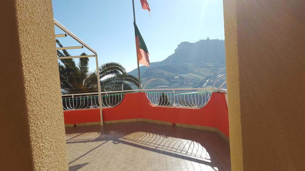 B&B Da Pietro Calascibetta Ngoại thất bức ảnh
