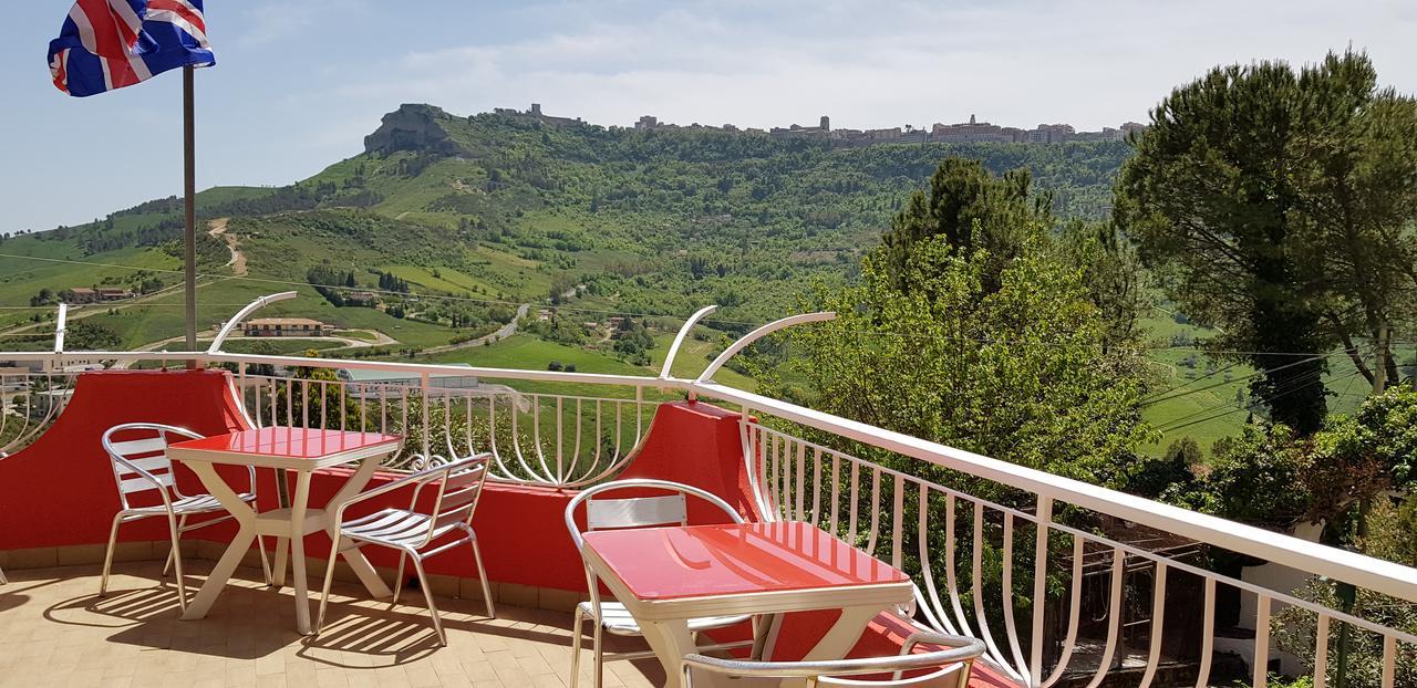 B&B Da Pietro Calascibetta Ngoại thất bức ảnh
